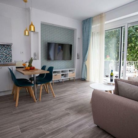 Apartments The Blue สปลิท ภายนอก รูปภาพ