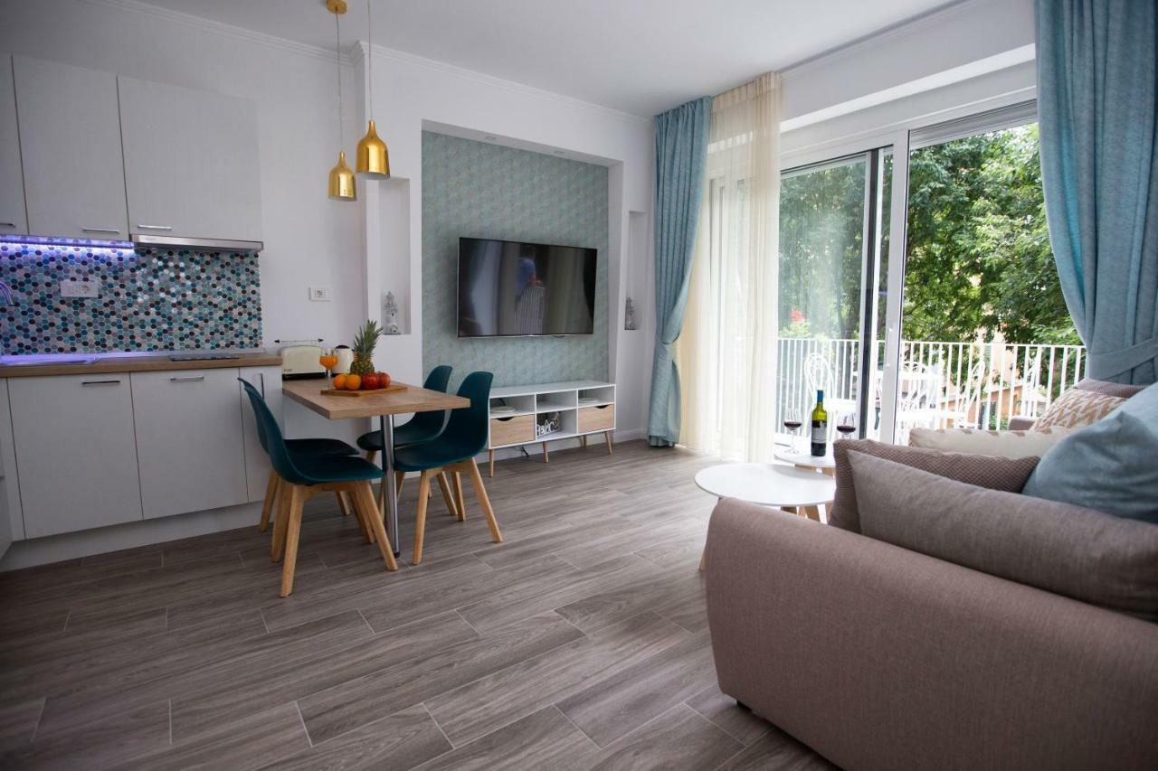 Apartments The Blue สปลิท ภายนอก รูปภาพ