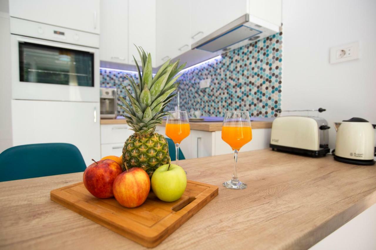 Apartments The Blue สปลิท ภายนอก รูปภาพ